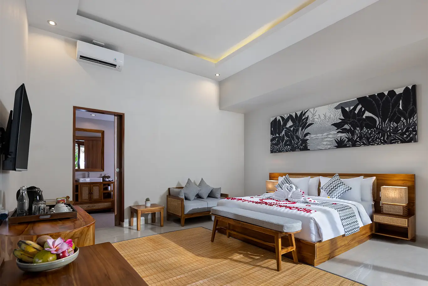 Grand Premier Room